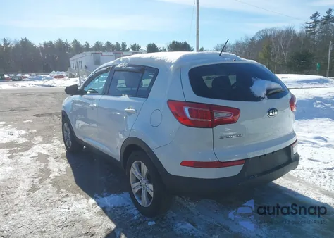 2013 Kia Sportage Lx z USA, uszkodzony, nr VIN KNDPBCA21D7408465